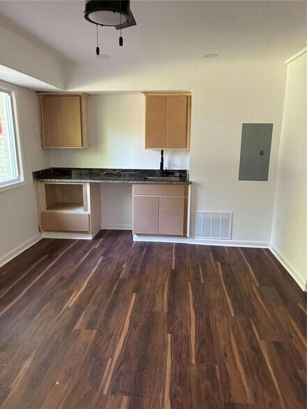 Building Photo - 2948 Keats Dr SW