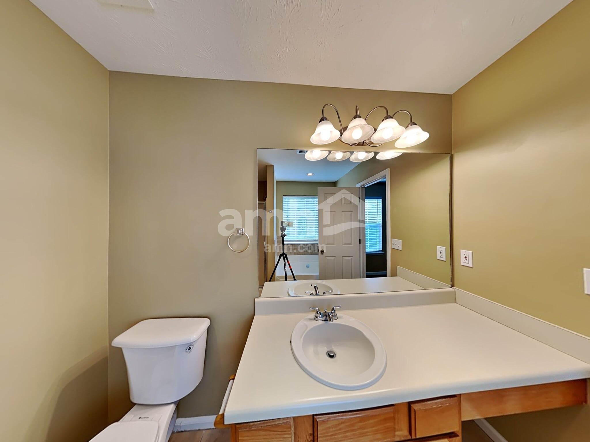 Building Photo - 2766 Lake Park Rdg E