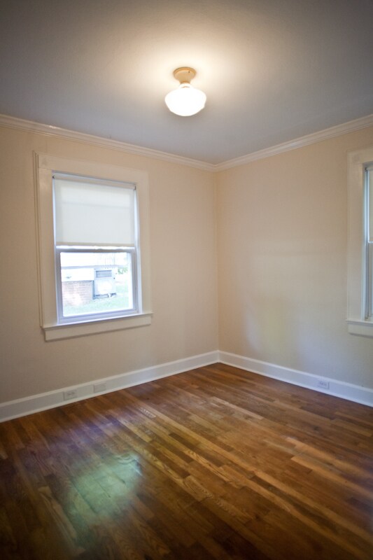 Building Photo - 104 Caldwell St