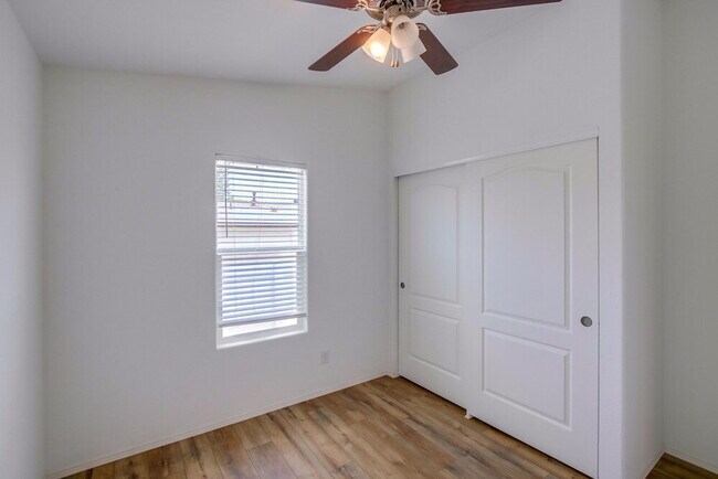 Building Photo - San Diego La Mesa Brand New 3 bed /2 bath ...