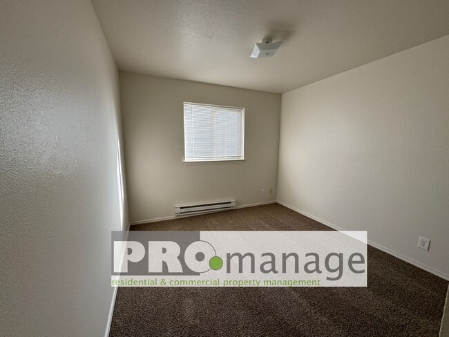 Building Photo - 2185 Stace St