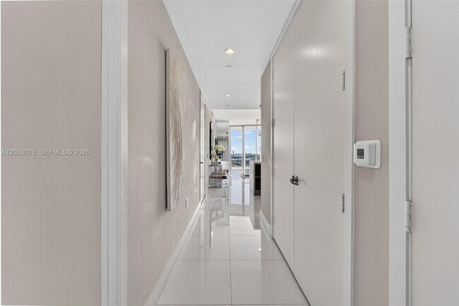 Building Photo - 1100 Biscayne Blvd
