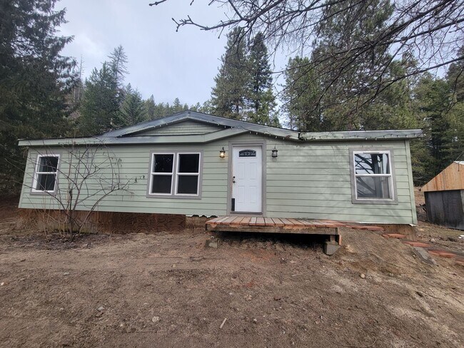 Primary Photo - 2 Bedroom, 2 Bathroom in the Cusick Countr...