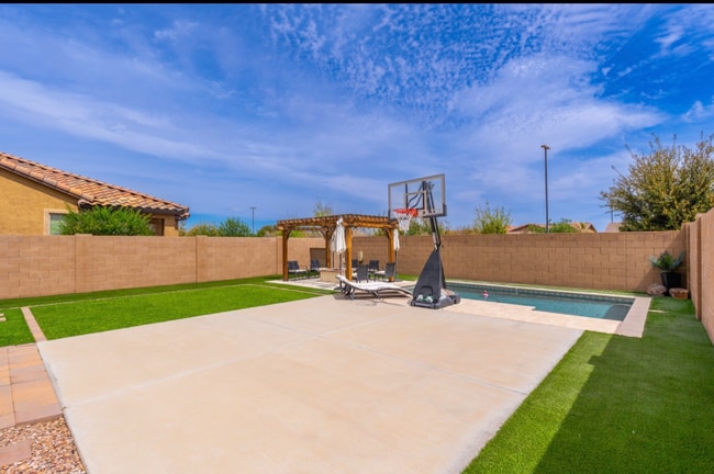 Building Photo - 5379 S Tatum Ln