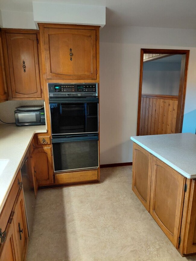 Building Photo - Silverdale Area Home