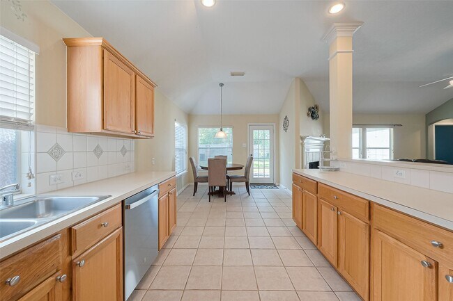 Building Photo - 16015 Rittenberg Ct