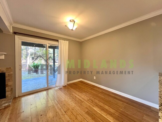 Building Photo - 201 Mariners Row