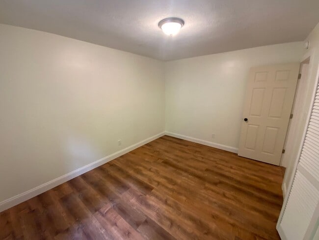Building Photo - Beautifully Remodeled 3-Bedroom Home with ...