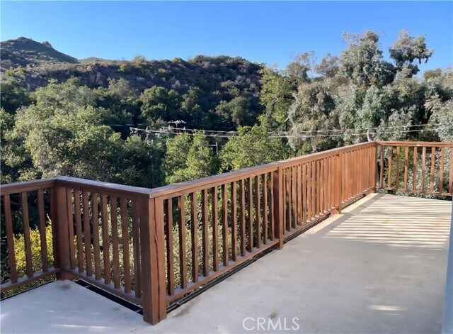 Building Photo - 373 Loftyhill Dr