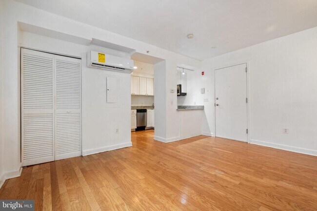 Building Photo - 1314 Massachusetts Ave NW