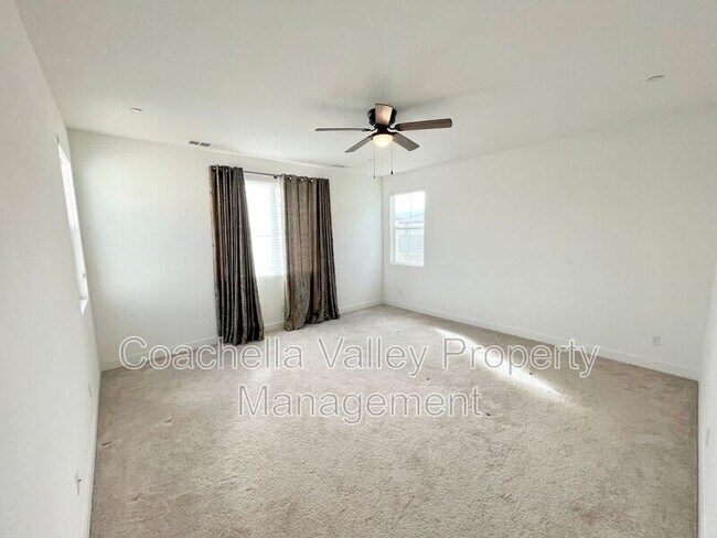 Building Photo - 76279 Cambridge Dr