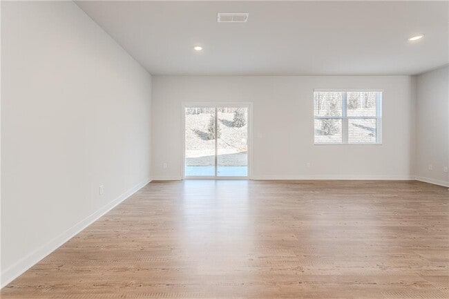 Building Photo - 7325 Mulberry St