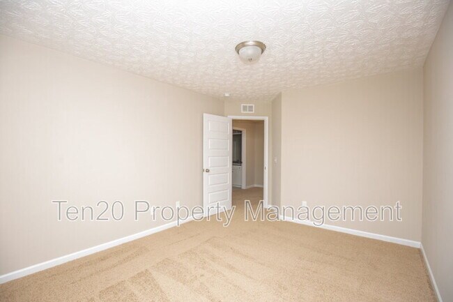 Building Photo - 6061 Townes Way