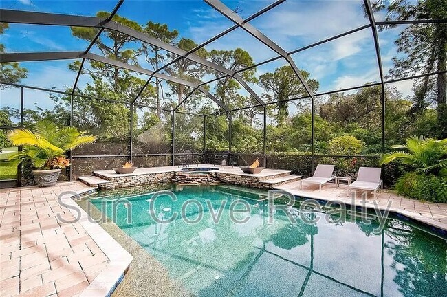 Building Photo - 854 Macewen Dr