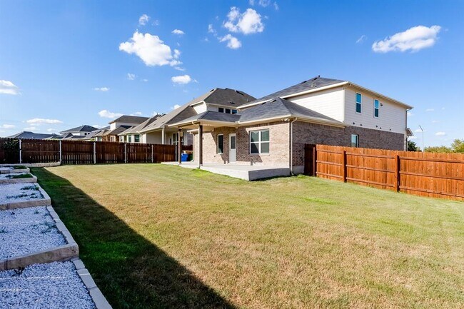 Building Photo - 6601 Avila Way