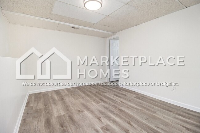 Building Photo - 3782 Paddington Trail