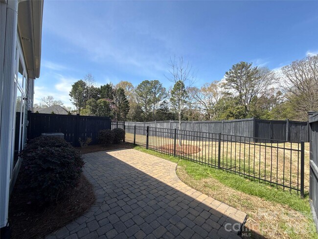 Building Photo - 11218 Cobb Creek Ct