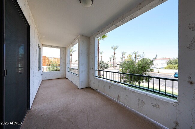 Building Photo - 2511 W Queen Creek Rd