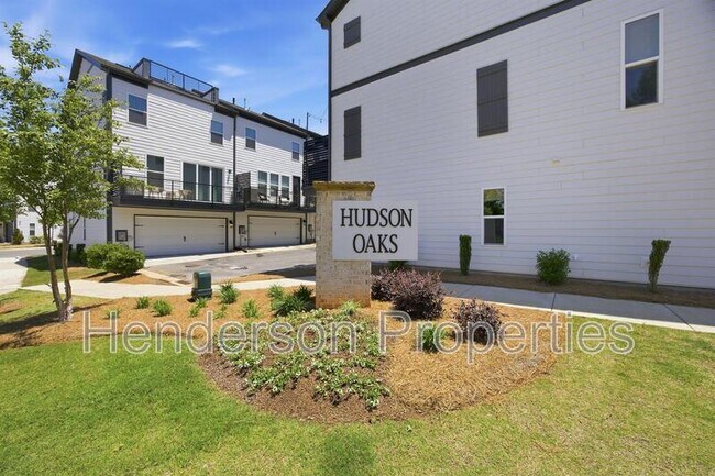 Building Photo - 3008 Oak Landing Dr