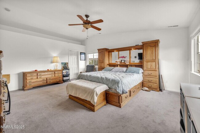 Building Photo - 17795 Oakview Ct