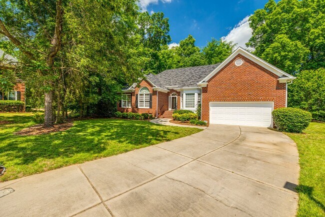 Building Photo - Exceptional 4 Bedroom Ranch in Steele Creek!
