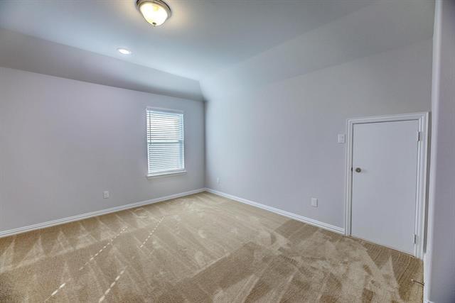 Building Photo - 1012 Rosebay Dr