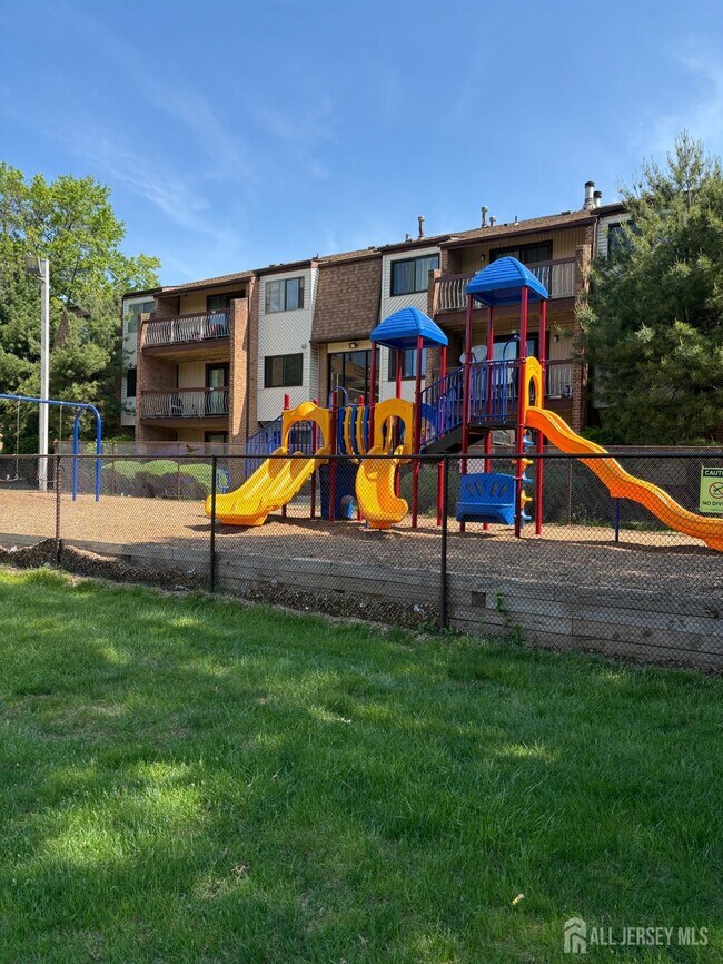 Building Photo - 1209 Edison Glen Terrace