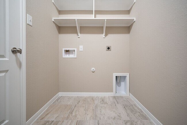 Building Photo - 3-Bedroom, 2-Bath Home in Reserve at Pea R...