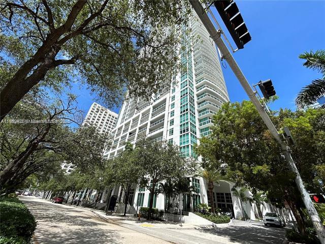 Building Photo - 951 Brickell Ave