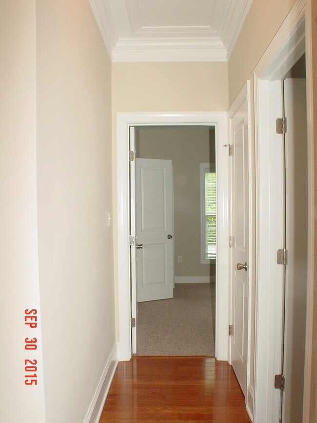 Building Photo - 124 Hurdle Ln
