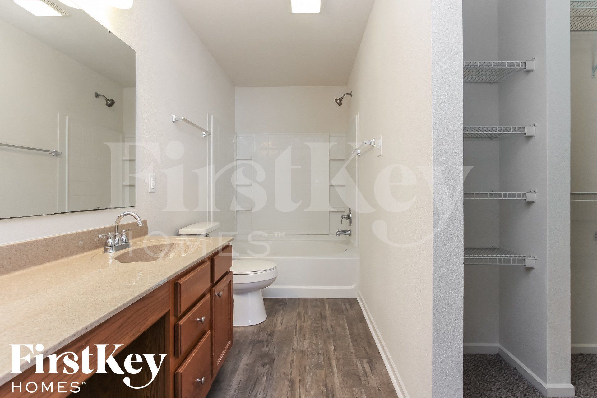 Building Photo - 8655 Hopewell Ct
