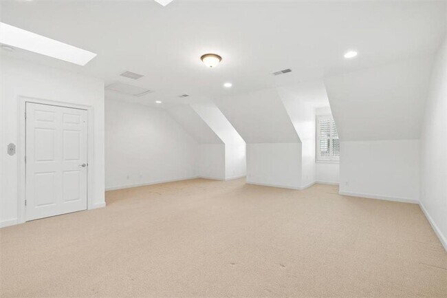 Building Photo - 4209 Whitby Way SE