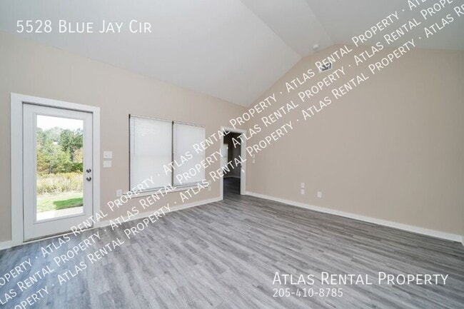 Building Photo - 5528 Blue Jay Cir
