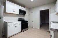 Building Photo - 1224 Cleveland Ave NW