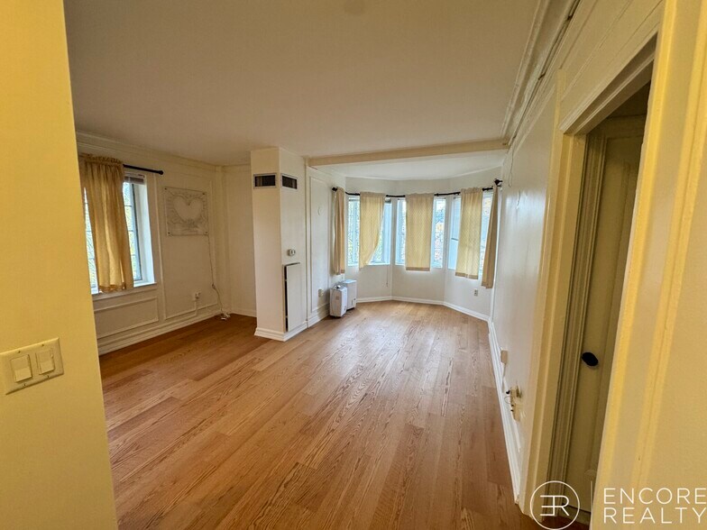 Building Photo - 20 Chapel St