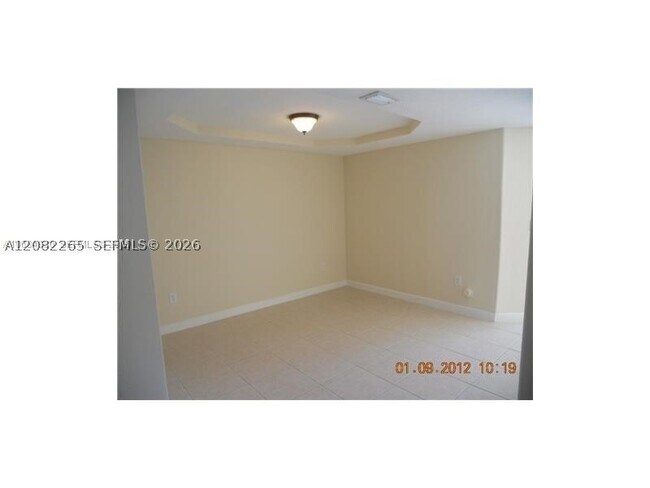 Building Photo - 8057 SW 118th Ct