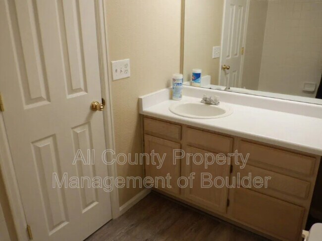Building Photo - 1830 W Centennial Dr