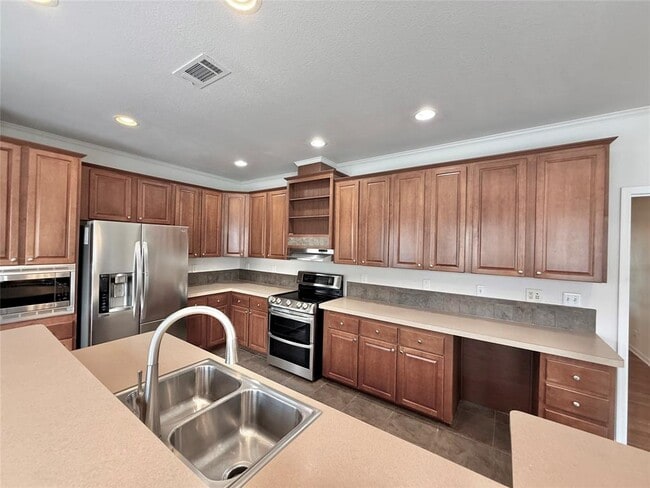 Building Photo - 289 Heatherwood Dr
