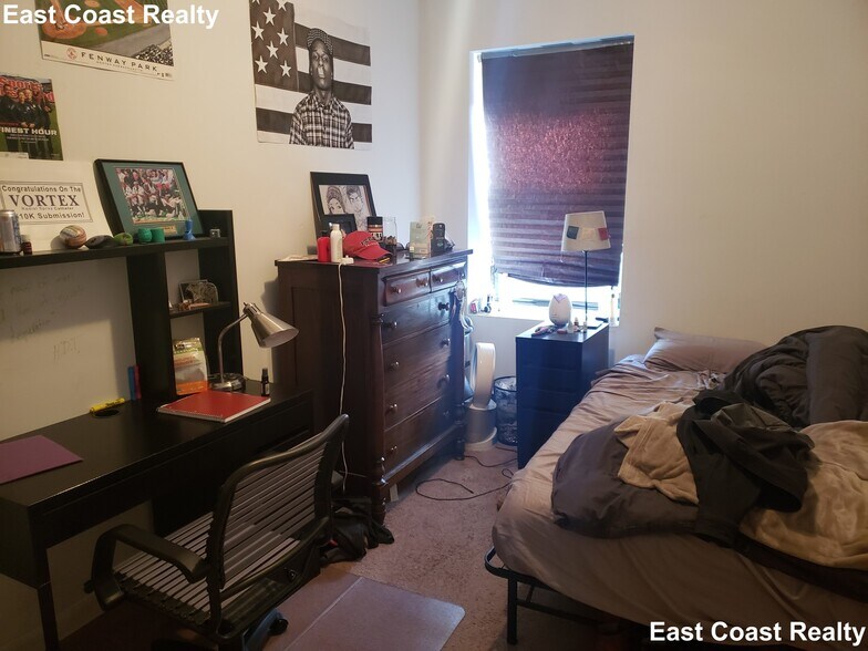 Building Photo - 610 Columbus Ave