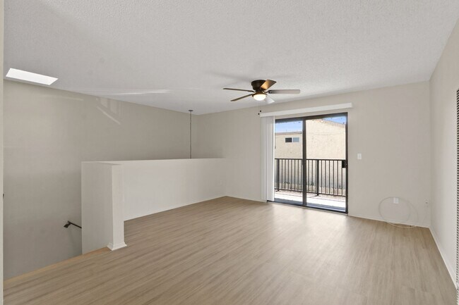 Building Photo - 16842 Hoskins Lane