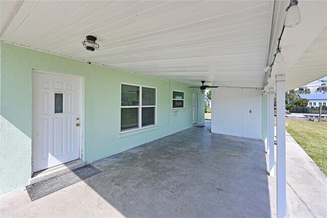 Building Photo - 612 Palm Ave