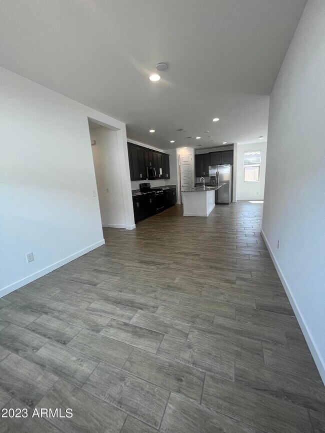 Building Photo - 11148 W Parkway Dr