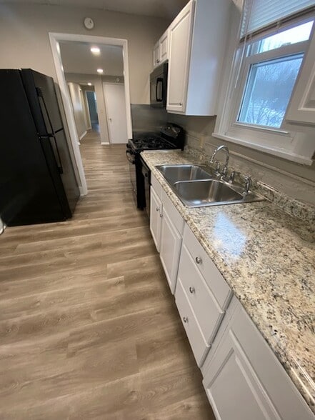 Building Photo - 229 State St