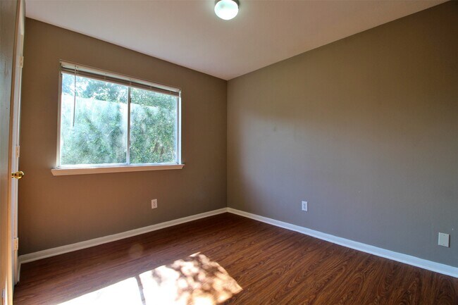 Building Photo - 6803 Highwind Bend Ln