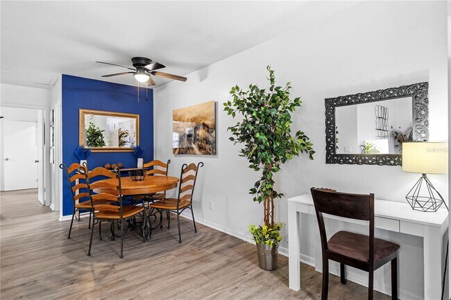 Building Photo - 2819 Marconi St