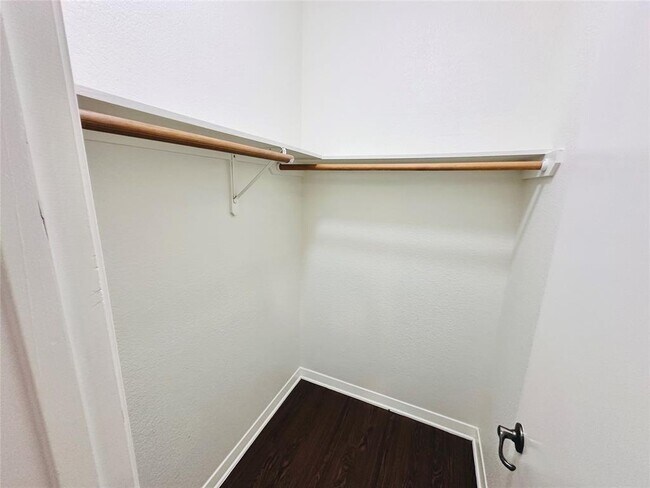 Building Photo - 6301 Crumley Ln