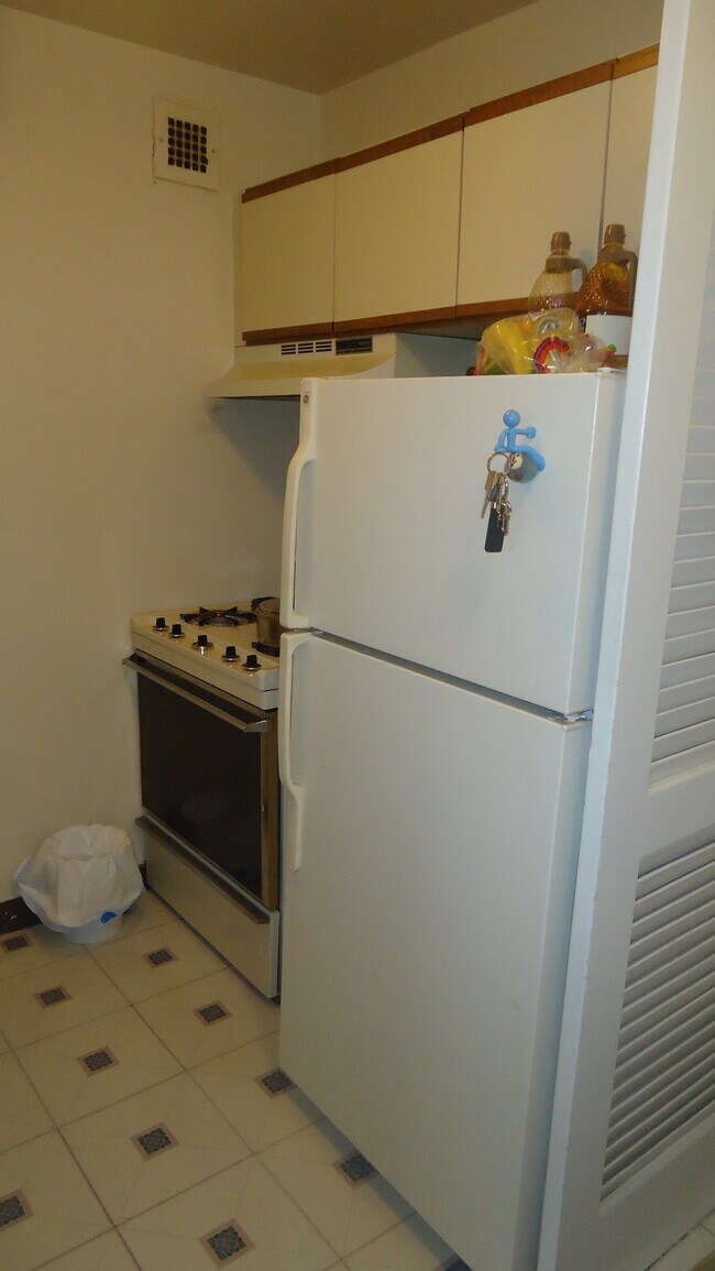 Building Photo - 2030 F St NW