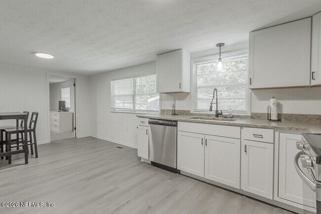 Building Photo - 1059 Little Ruth Rd
