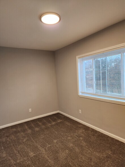 Building Photo - 3948 Murray Ave