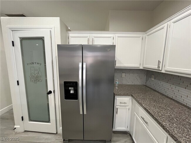 Building Photo - 8312 Gilded Crown Ct